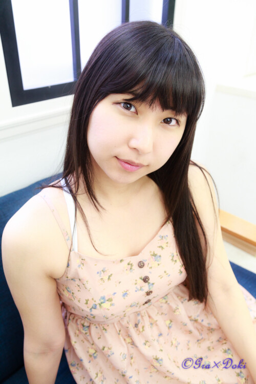 広瀬ことみさん私服ポートレート