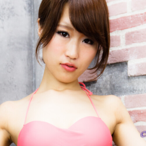 柏木菜々さん水着グラビア