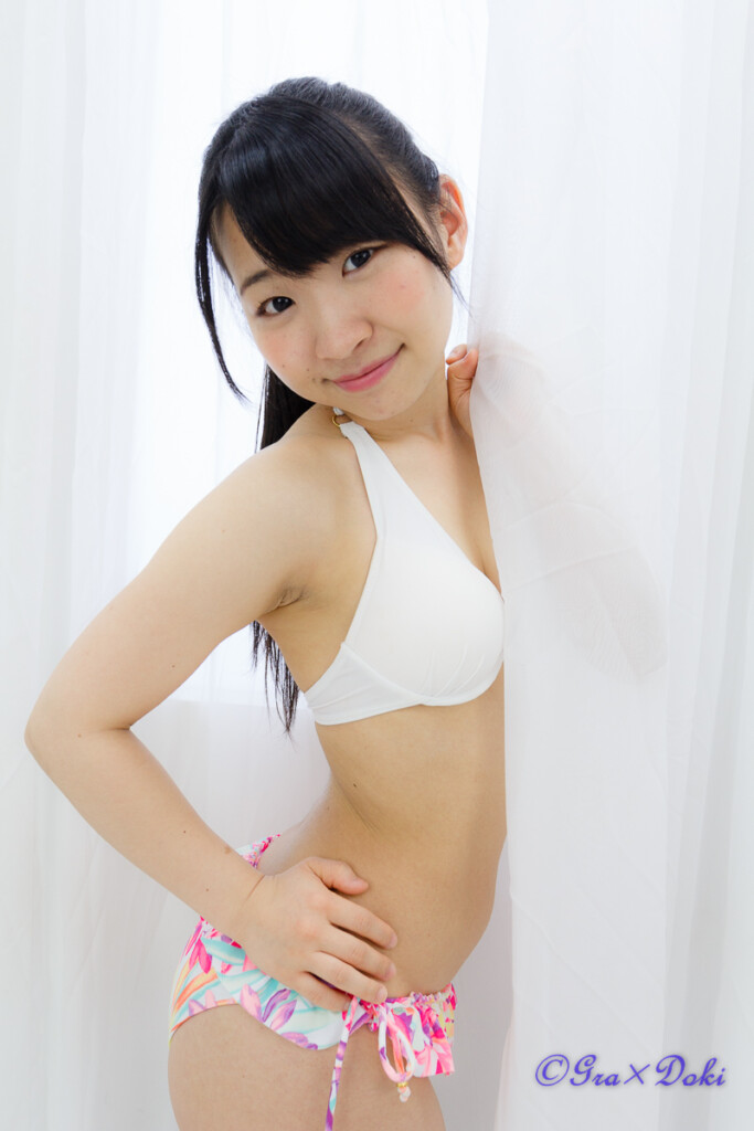 有村瞳さん水着ポートレート