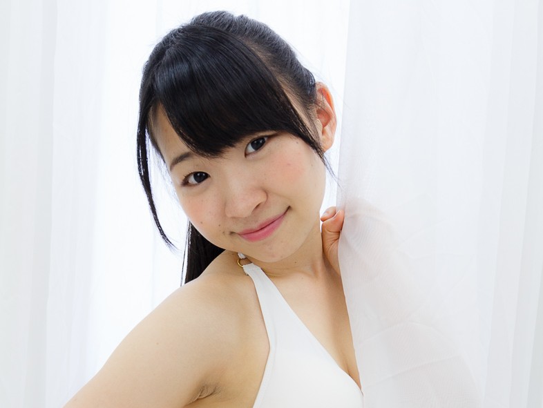 有村瞳さん水着グラビア
