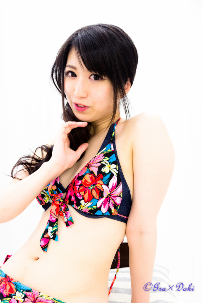 桜ゆきのさんの水着ポートレート