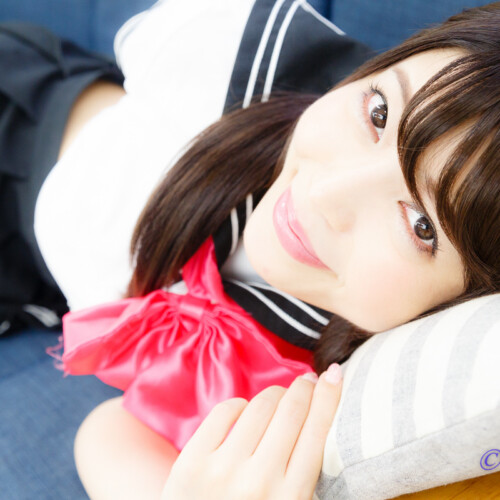 愛島りおさん制服コスプレ