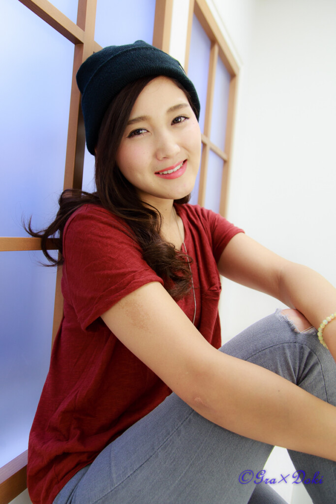 小島みゆ私服ポートレート