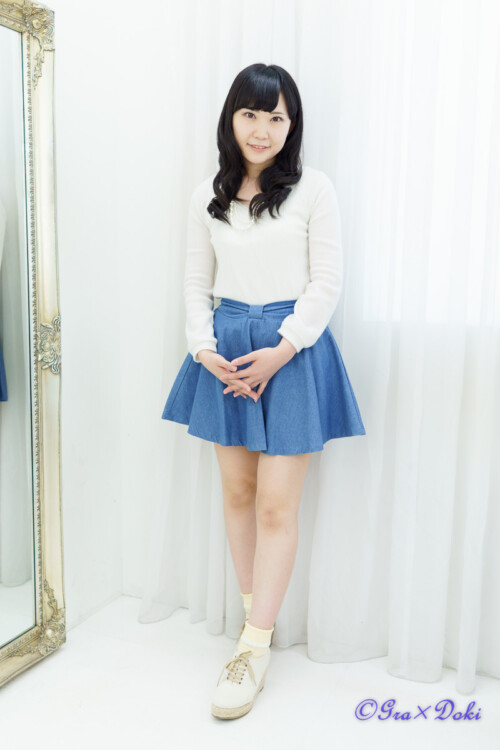 高原ゆりなさん私服ポートレート