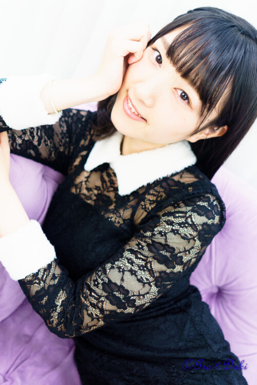 田中菜々さんの私服ポートレート