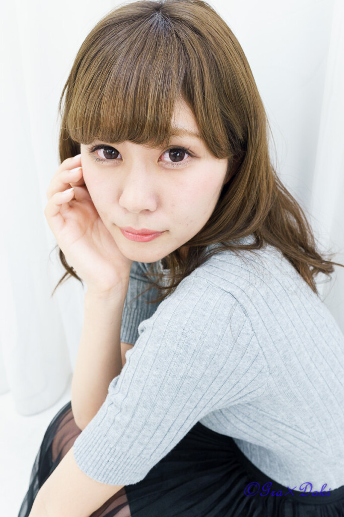 モデルの森さくらさんの私服ポートレート