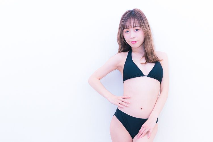酒井穂乃香 水着ポートレート