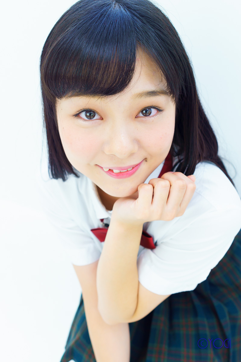 撮影会モデル仲村まひろさんの制服コスプレ