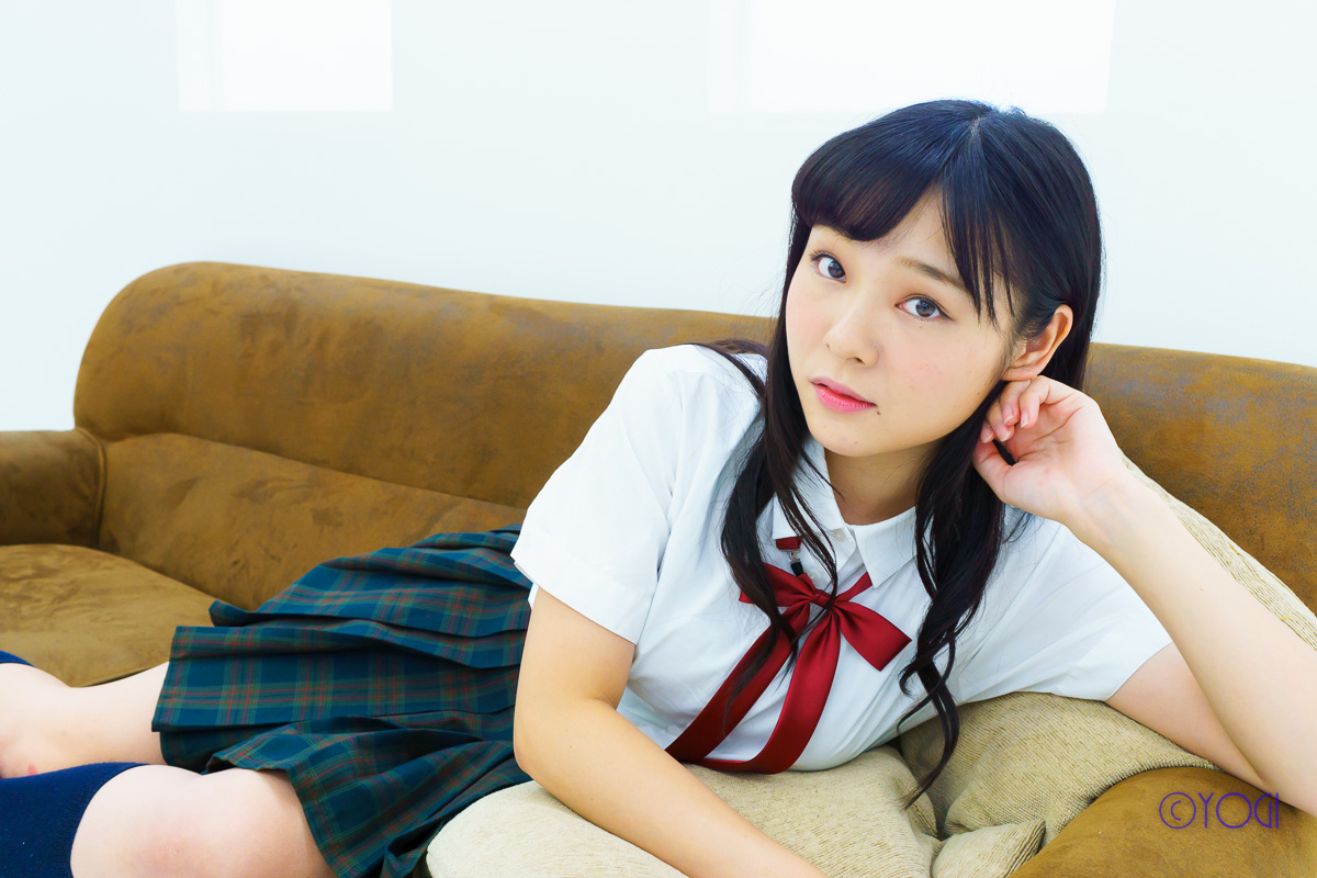 撮影会モデル仲村まひろさんの制服コスプレ