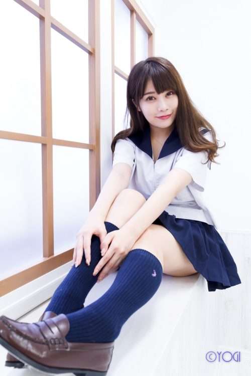 撮影会モデル白沢優奈さんの制服コスプレ