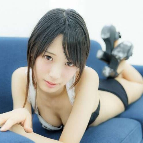 オサフネロアさんの水着グラビア