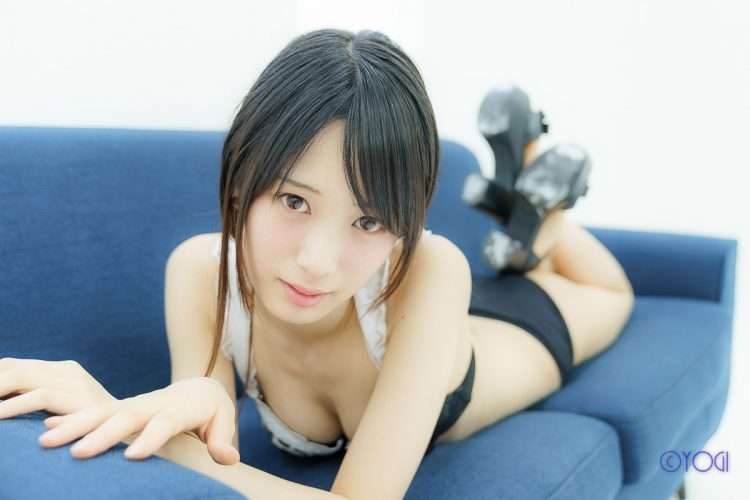 オサフネロアさんの水着グラビア