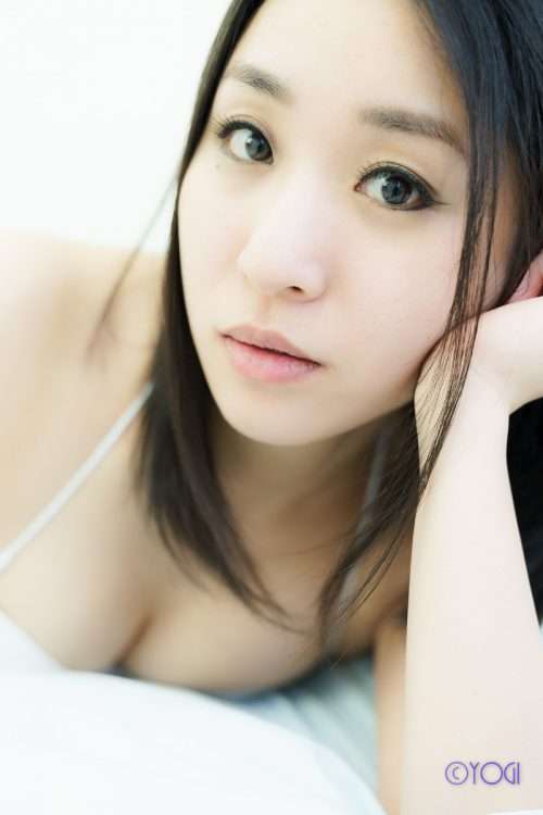 久田松真耶さんの水着ポートレート