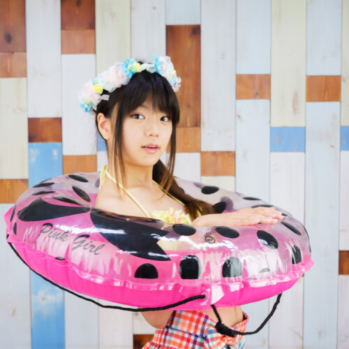 新山きらりさん水着写真