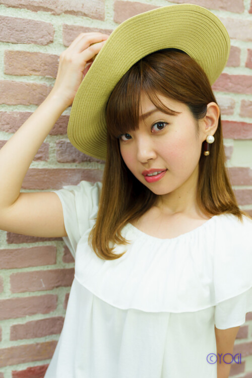 佐野礼奈私服ポートレート