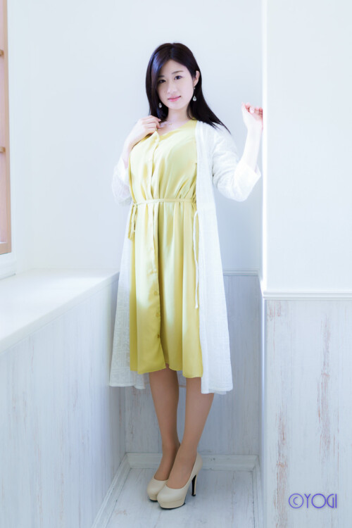 おの舞美私服ポートレート