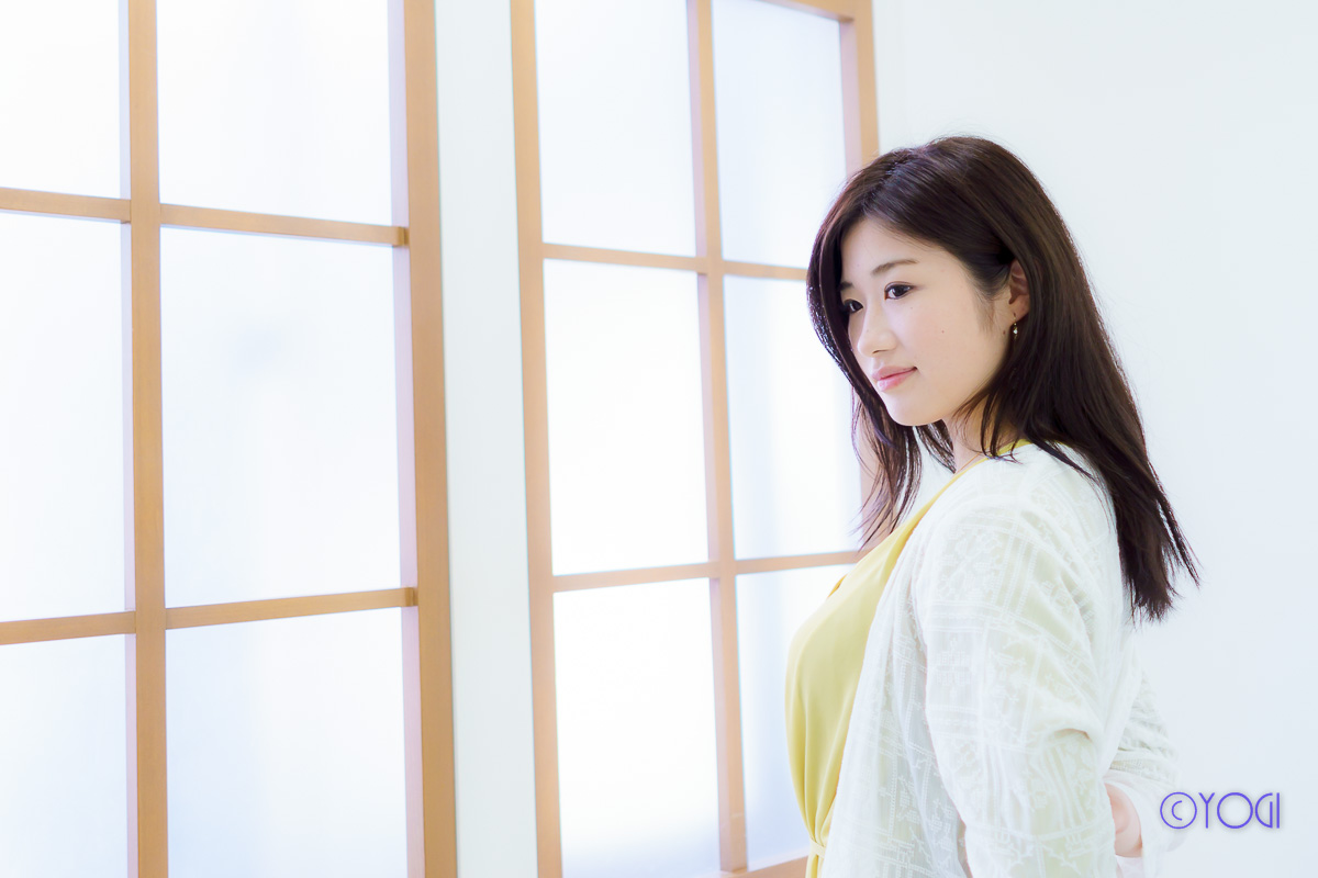 おの舞美私服ポートレート