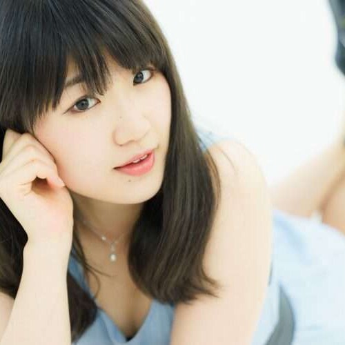陽向あさり私服ポートレート