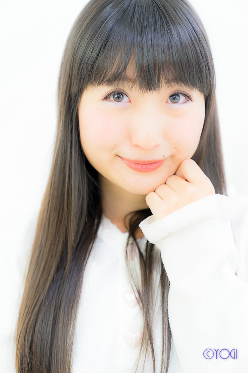 神野愛依私服ポートレート