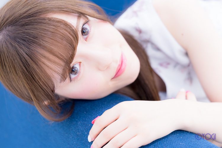 渡辺みな 私服ポートレート