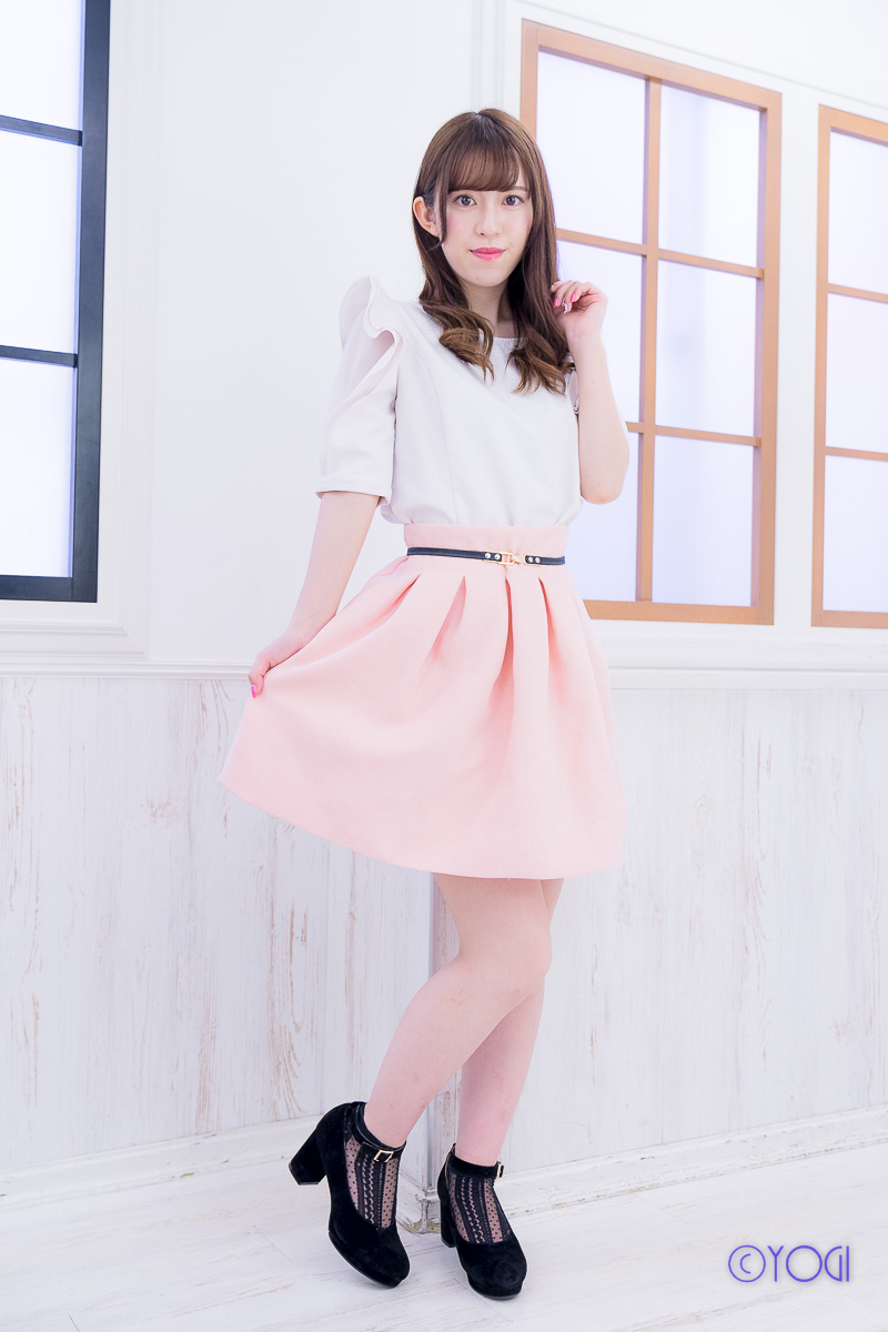 渡辺みな 私服ポートレート