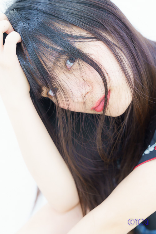 伊東みつき私服ポートレート