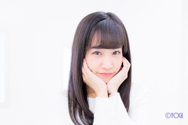 山下春花 私服ポートレート