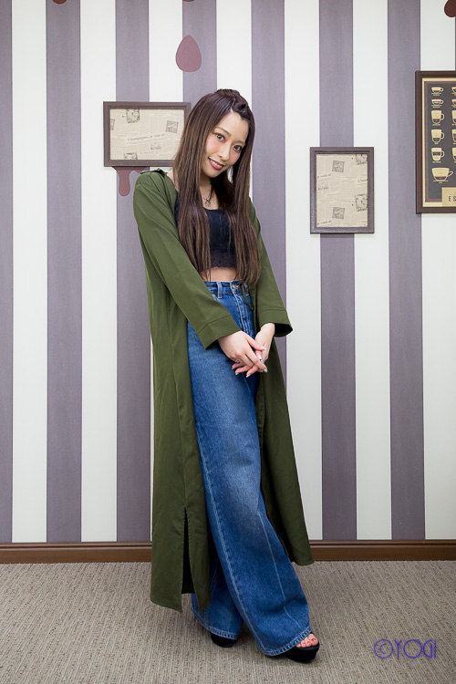 南華せな 私服ポートレート