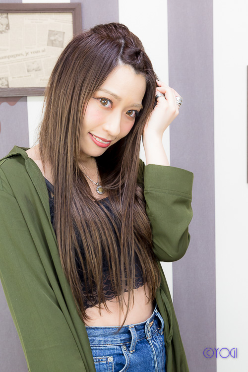 南華せな 私服ポートレート