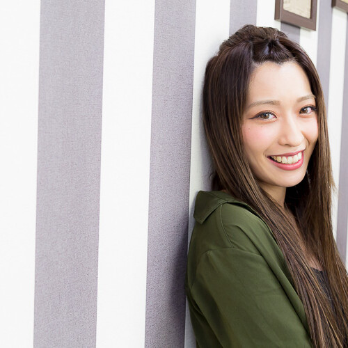 南華せな 私服ポートレート