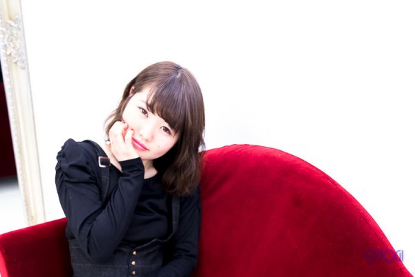 森本愛 私服ポートレート