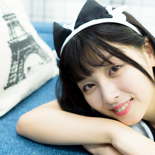 朝倉雅 メイドコスプレ