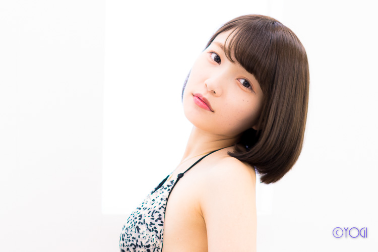 小鳥遊せんりさんの1回目撮影、水着ポートレート