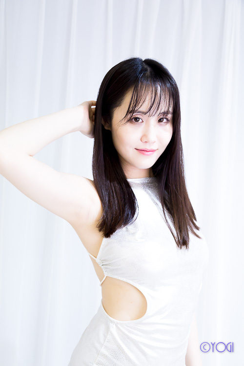 桃知レイナ私服ポートレート