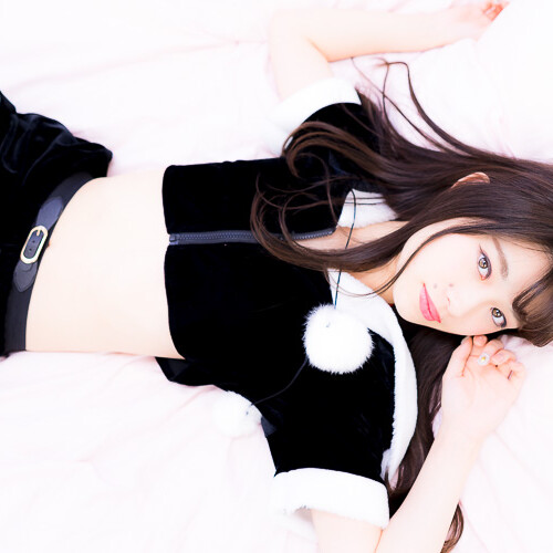 武南彩葉 私服ポートレート