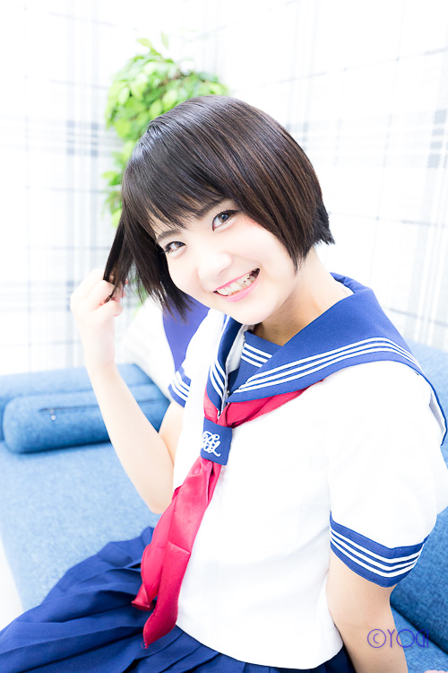 百瀬律 制服コスプレ