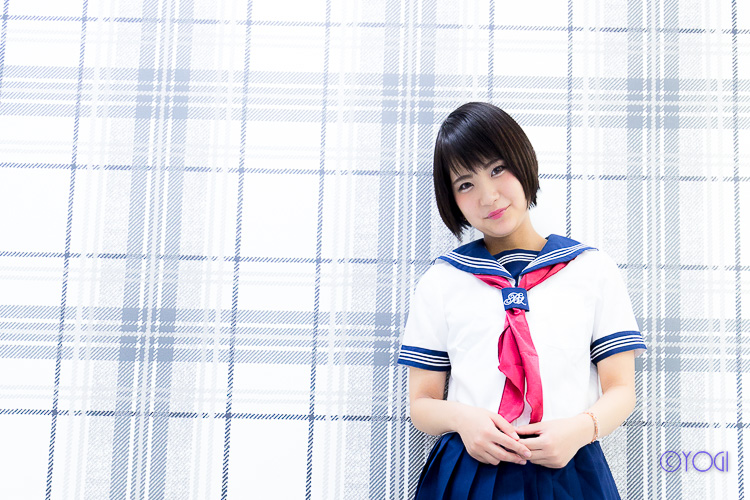 百瀬律 制服コスプレ