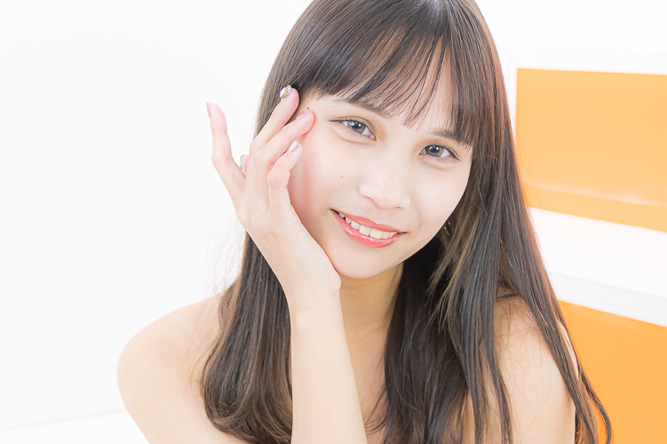 佐藤莉依 水着ポートレート