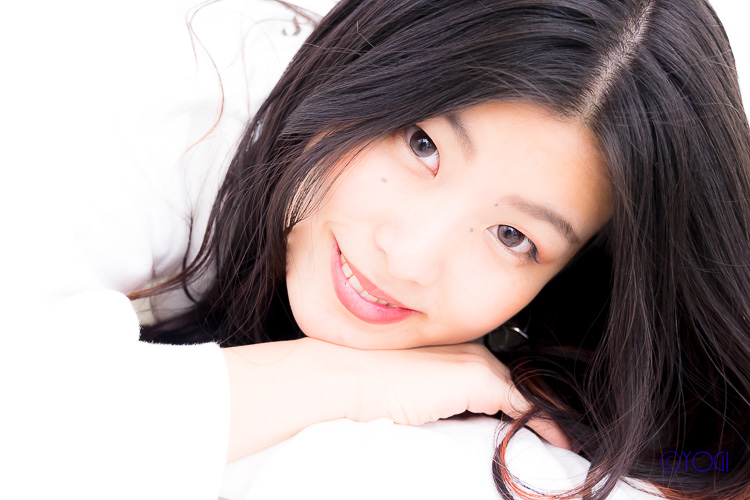 里田茜 私服ポートレート