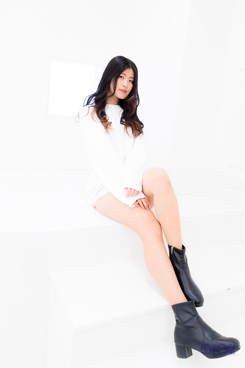 里田茜 私服ポートレート