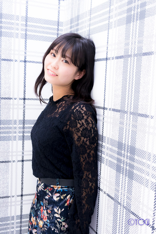 鈴木萌花 ポートレート