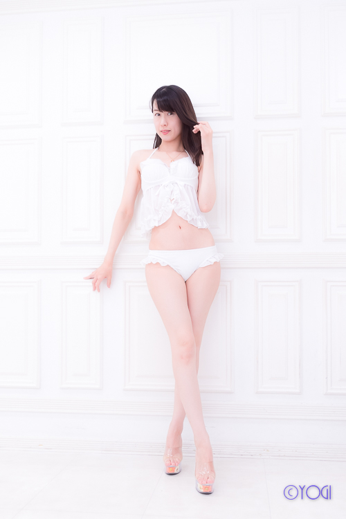 横山舞衣 水着ポートレート