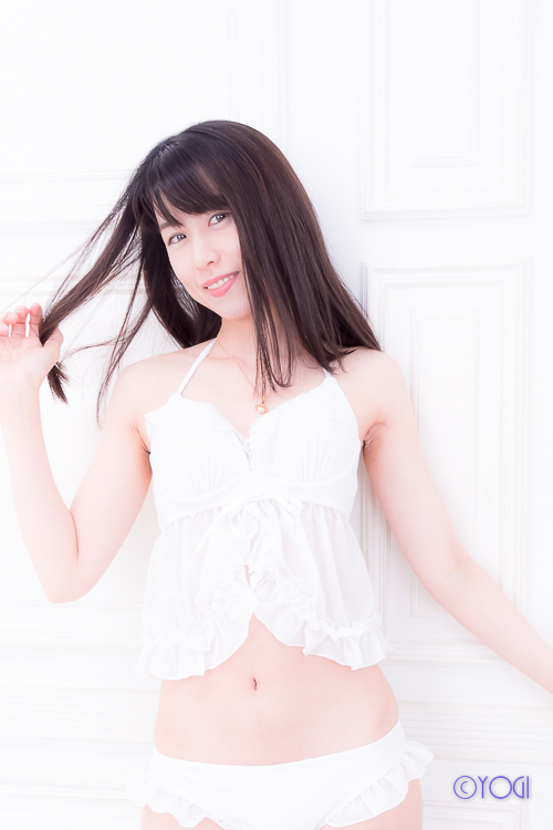 横山舞衣 水着ポートレート