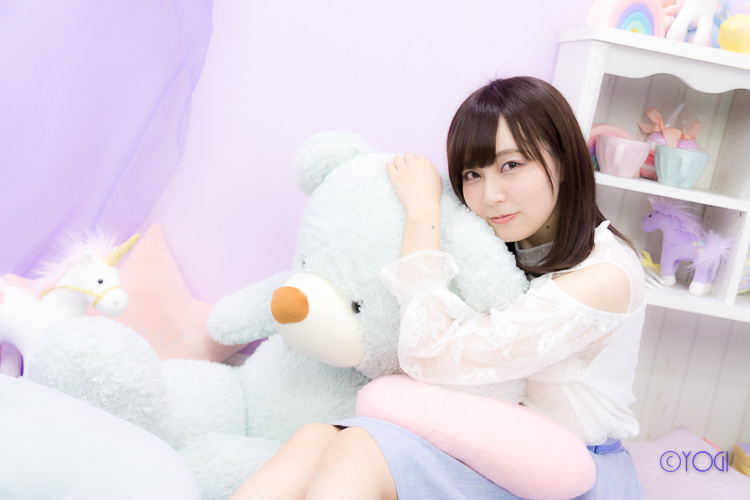 氷室あざみ 私服ポートレート