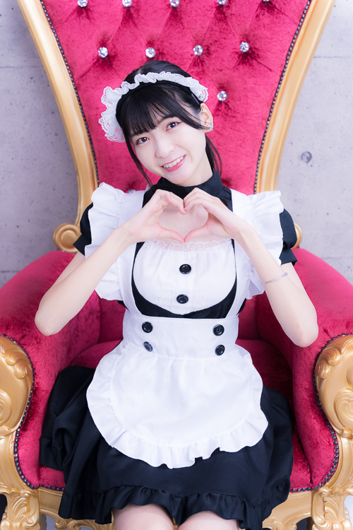 高橋理沙 私服ポートレート
