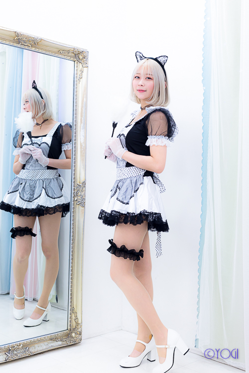 INA 私服ポートレート