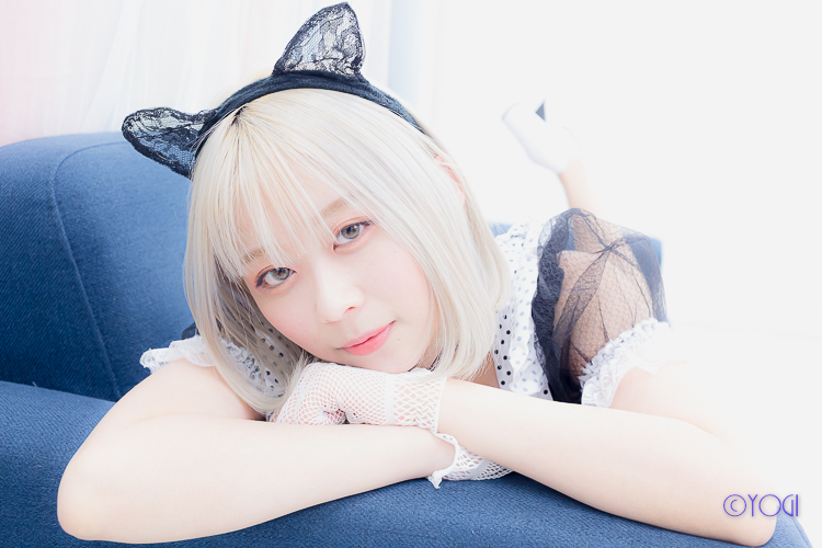 INA 私服ポートレート
