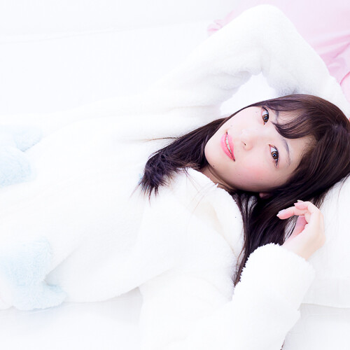 久遠もゆか 私服ポートレート