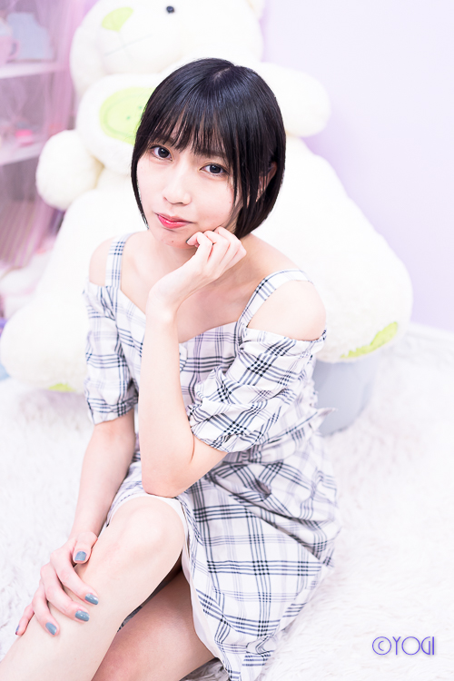 彼方玲,私服ポートレート