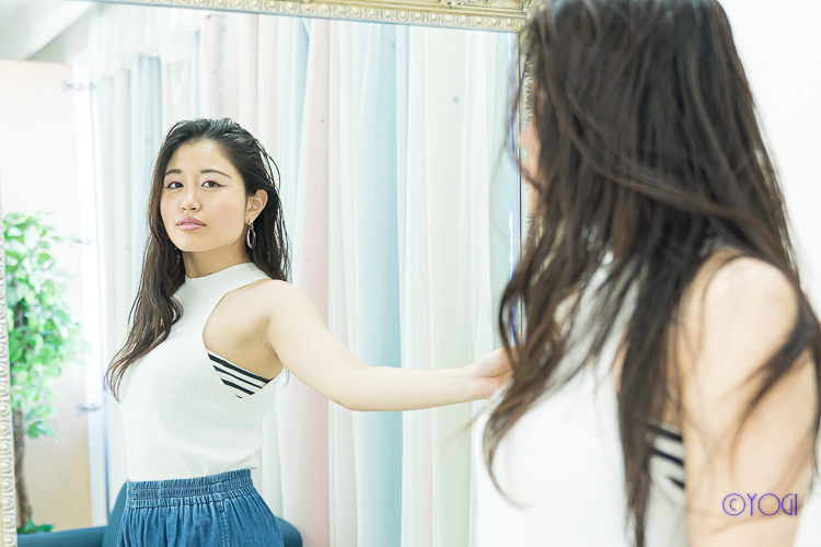 岡部智子 私服ポートレート